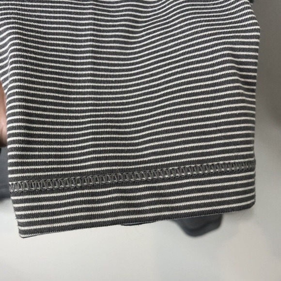 Under Armour Gray Stripe Tech Heat Gear 1/4 Zip Long Sleeve Athletic Pullover M - Picture 4 of 6